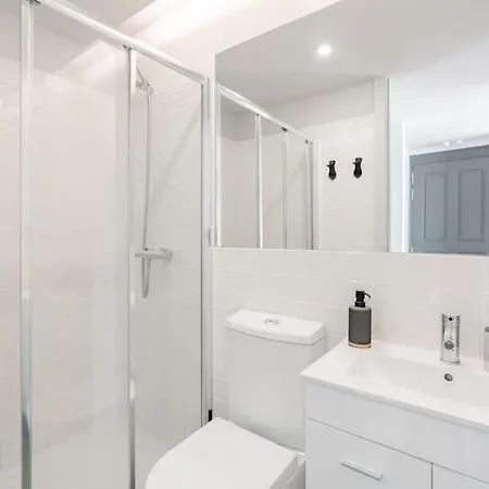 Διαμέρισμα Urban In Flores 4 *